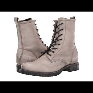 NWT Frye Veronica grey combat boot 7.5